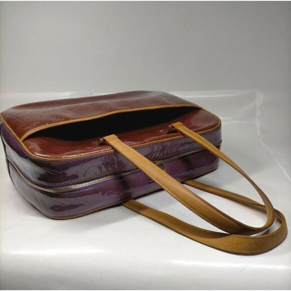 Authentic Louis Vuitton LV Hand Bag M91081 Sutton Purple/Bronze Vernis 2104323. - Picture 4 of 9